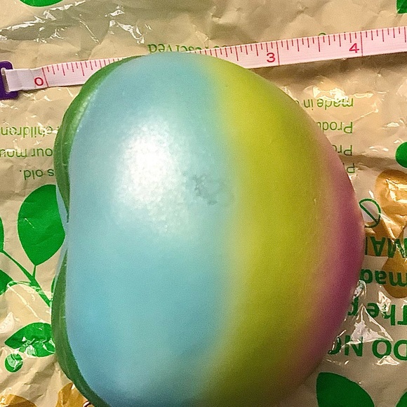 Squishy Peach “Giant” - Picture 9 of 14